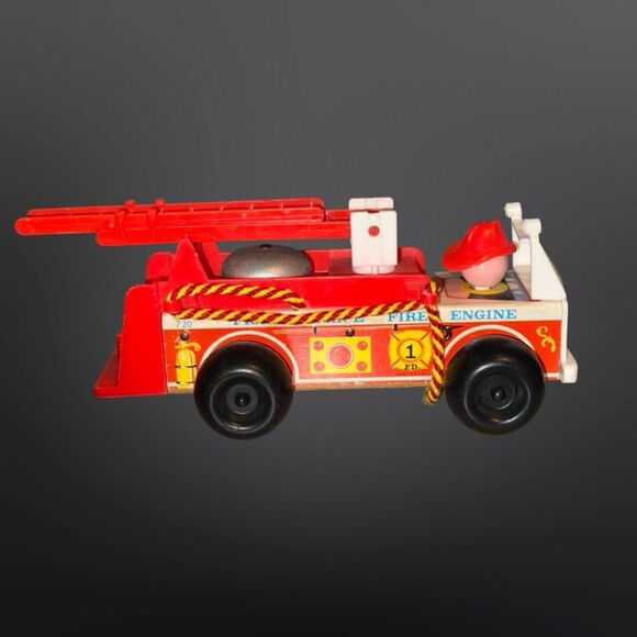Vintage 1968 Fisher Price Fire Engine #720 #1 Firefighter, Ladder, Hose and Bell - Picture 10 of 15